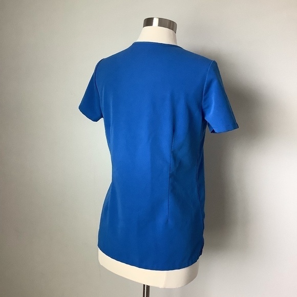 FIGS Technical Collection Scrub Top XS  Pockets FW1100 - Picture 8 of 13